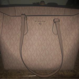 Brand new Michael Kors pink purse
